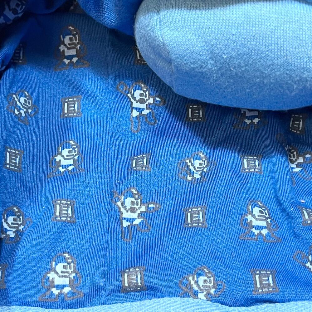 Capcom Mega Man Full Zip Hoodie Sweater Blue 3D Helmet Design XXXL - Picture 10 of 11